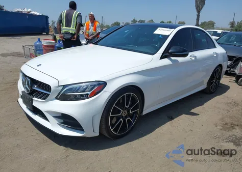 2019 Mercedes-Benz C 300 из США, поврежденный, VIN 55SWF8DB5KU299992